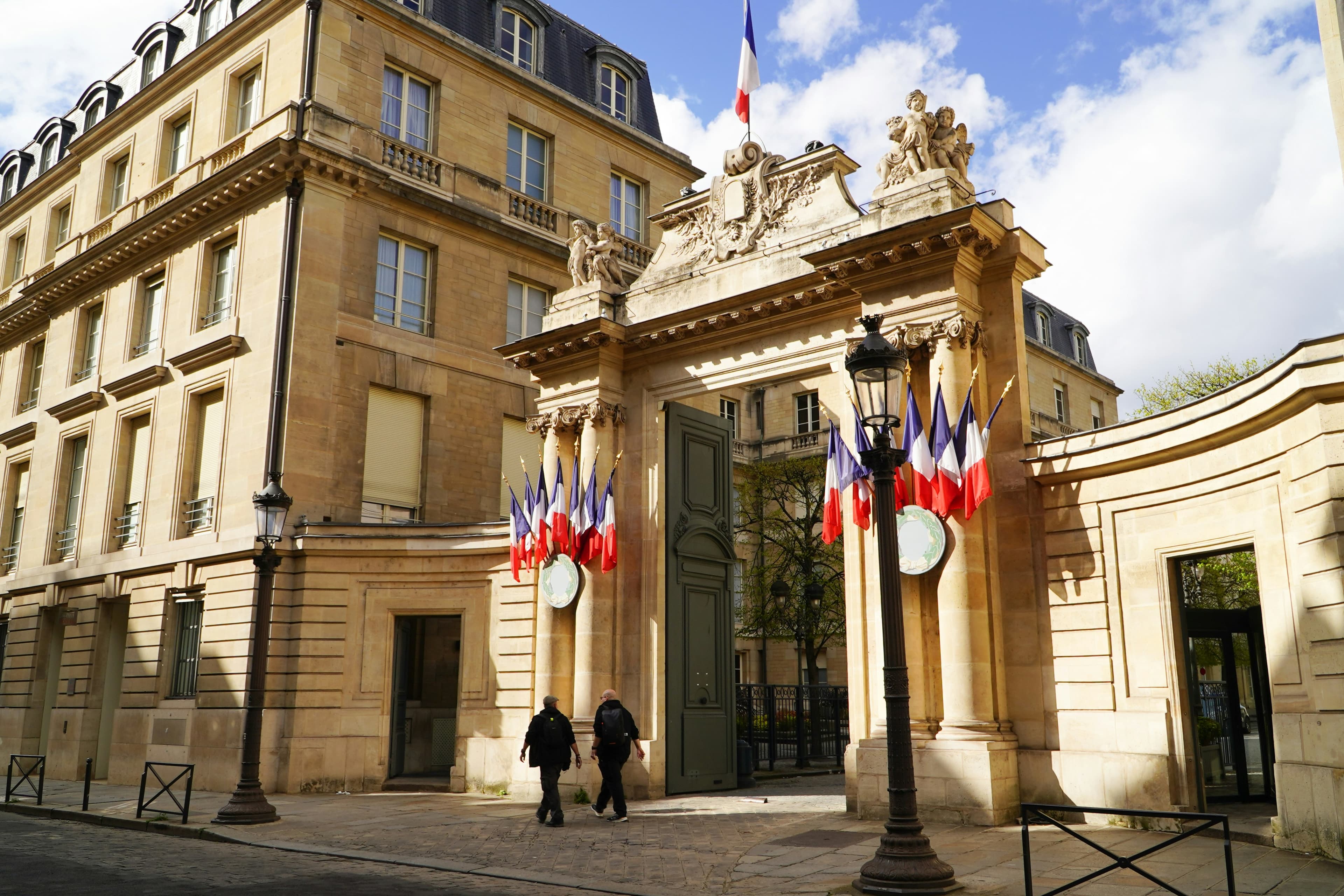 Institution française